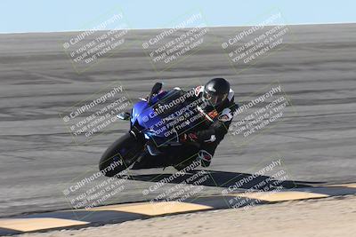 media/Oct-13-2025-Moto Forza (Mon) [[a66d839500]]/4-C Group/Session 2 (Bowl)/